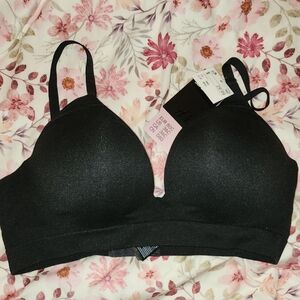 Black Wireless Bra